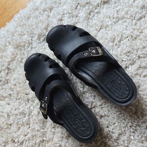 Dr Scholls platform clogs